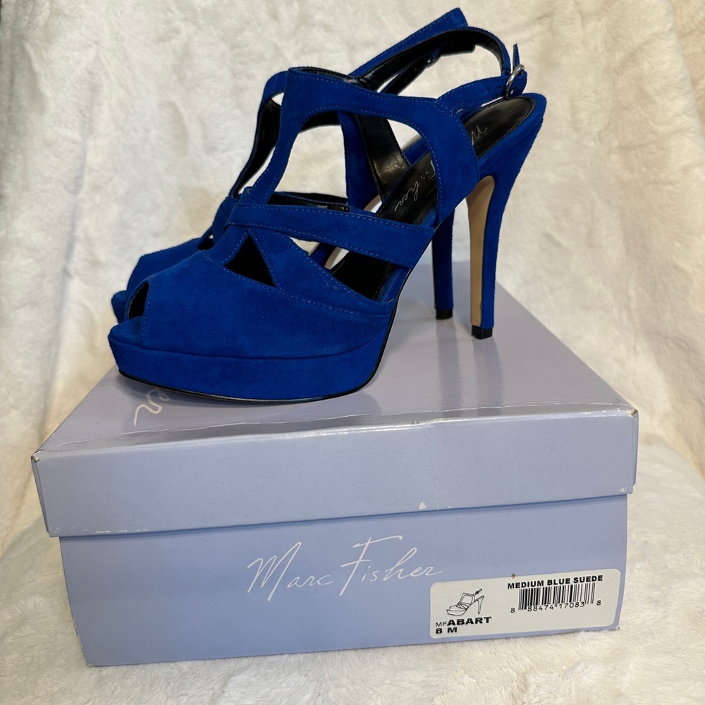 Marc Fisher Medium Blue Suede Peep Toe Heels in size 8